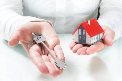 Купля-продажа квартиры: документы, проведение процедуры, условия заверения сделки