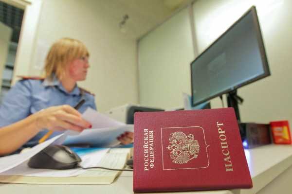 Во сколько выдают паспорт в России